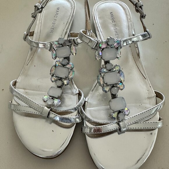 Ladies size 8 silver studded with jewels sandals - Picture 1 of 2